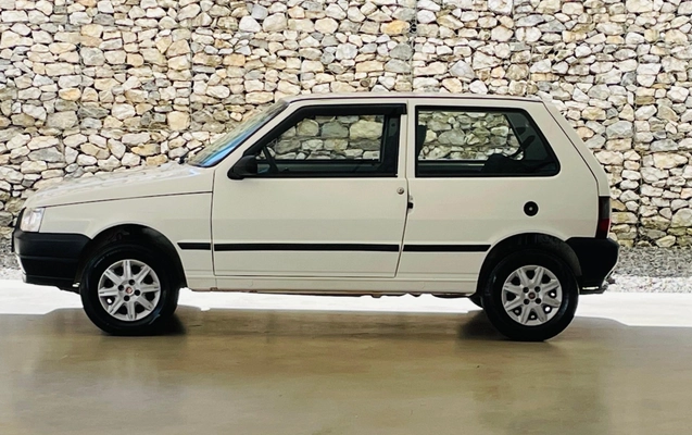 imagem-https://www.socarrao.com.br/sc-vehicle-images-prod/3795011/1789234920966-NWU0NDNmMTItMWYxNy00NTAyLWI0MzMtZDQzNzIwMDRmMjE3LkpQRw.JPG