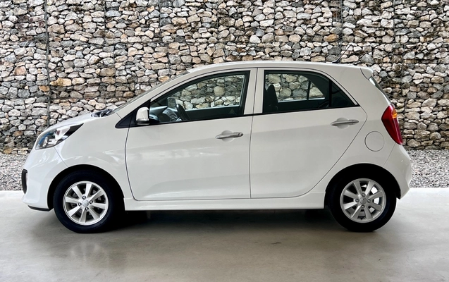 imagem-https://www.socarrao.com.br/sc-vehicle-images-prod/3795016/1789235150513-SU1HXzM0MTkuanBn.jpg