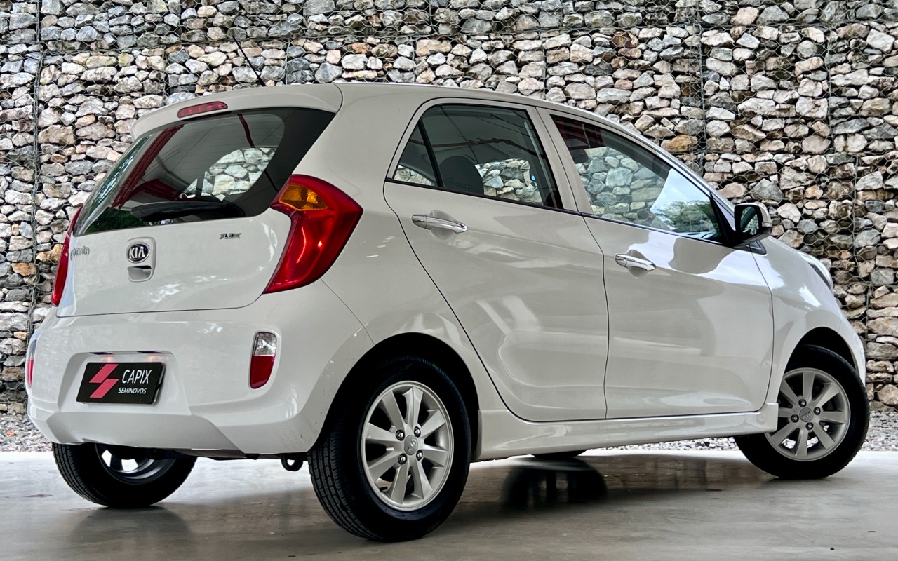 imagem-https://www.socarrao.com.br/sc-vehicle-images-prod/3795016/1789235150739-SU1HXzM0MjguanBn.jpg