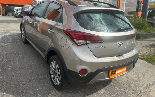 imagem-https://www.socarrao.com.br/sc-vehicle-images-prod/3795057/1789235819136-V2hhdHNBcHAgSW1hZ2UgMjAyNi0wOS0xMSBhdCAxNS4xMi41Mi5qcGVn.jpeg