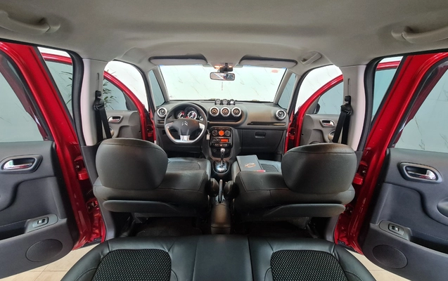 imagem-https://www.socarrao.com.br/sc-vehicle-images-prod/3795061/1789388955752-OS5qcGc.jpg