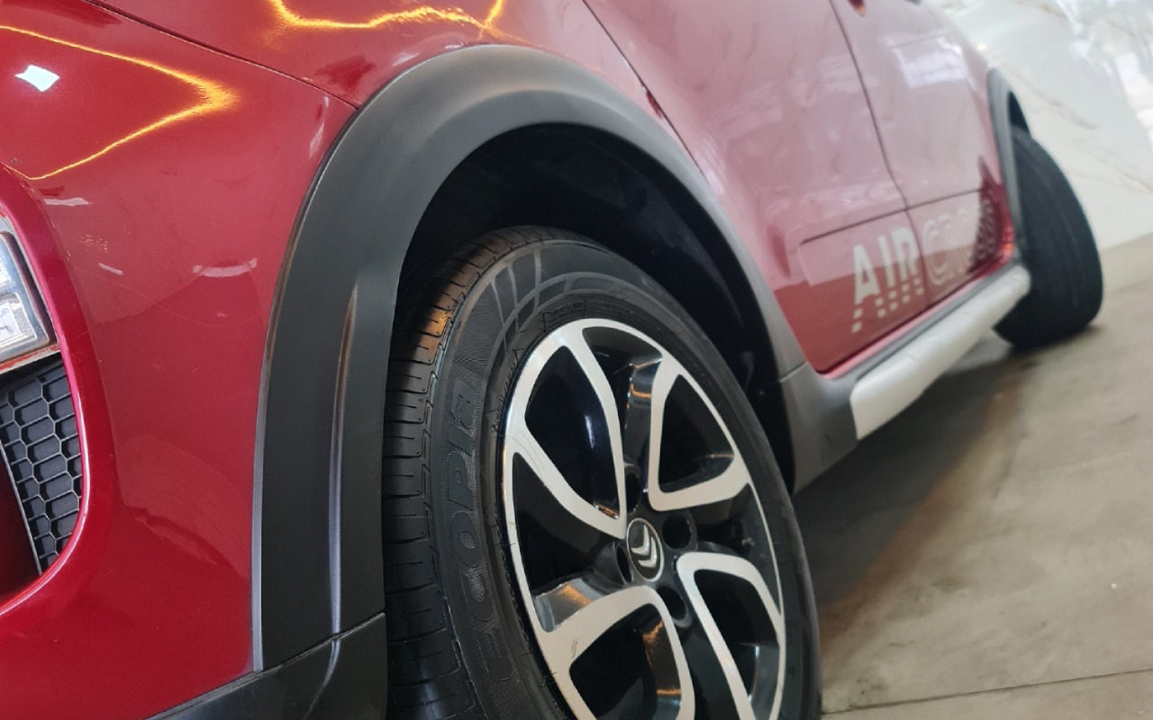 imagem-https://www.socarrao.com.br/sc-vehicle-images-prod/3795061/1789388957034-MTkuanBn.jpg