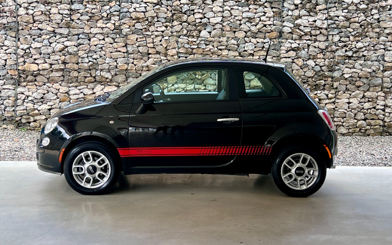 imagem-https://www.socarrao.com.br/sc-vehicle-images-prod/3795080/1789236187260-SU1HXzMzNDMuanBn.jpg