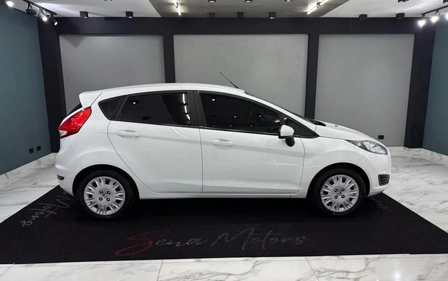 imagem-https://www.socarrao.com.br/sc-vehicle-images-prod/3795142/1790186369469-8468680_4_B_5d38c5b793.jpeg