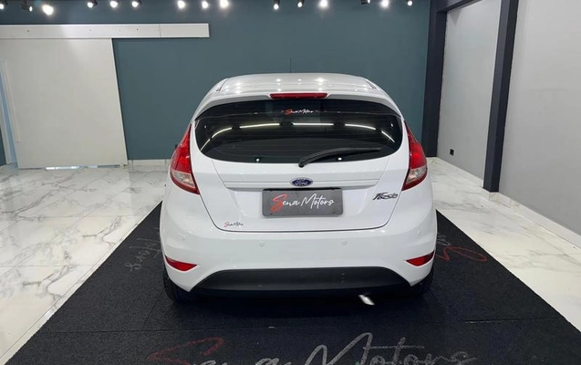 imagem-https://www.socarrao.com.br/sc-vehicle-images-prod/3795142/1790186369478-8468680_10_B_daed79f9f7.jpeg