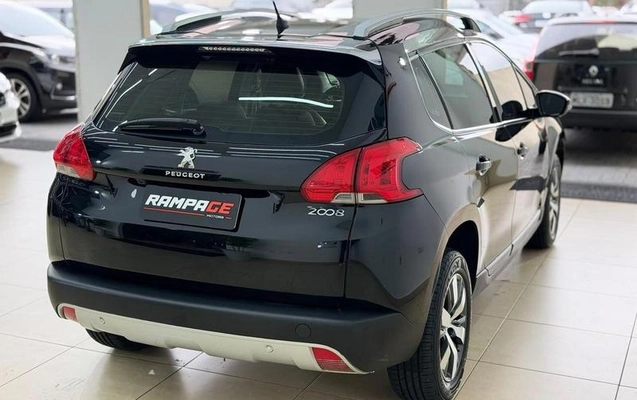 imagem-https://www.socarrao.com.br/sc-vehicle-images-prod/3795180/1789425993257-8472129_3_B_59cb40fb43.jpeg