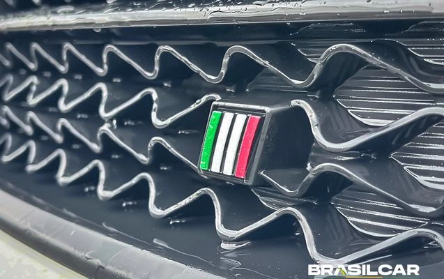 imagem-https://www.socarrao.com.br/sc-vehicle-images-prod/3795196/1789238540443-003_6123dbf161cc6901bcf625445078c300.jpg