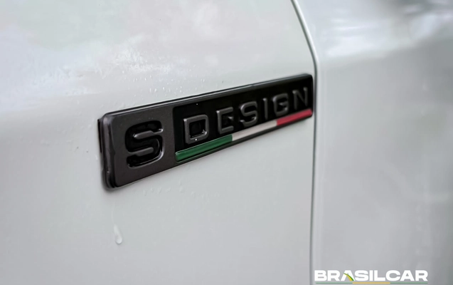 imagem-https://www.socarrao.com.br/sc-vehicle-images-prod/3795196/1789238540451-003_4769570755083f03bda0eb7125a2f6e7.jpg