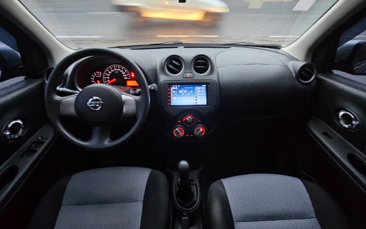 imagem-https://www.socarrao.com.br/sc-vehicle-images-prod/3795197/1789238557099-ZmMwMWU1NzktMzUxNy00N2ZhLTk1NTQtMTMyN2M5ZmM4MjkzLmpwZw.jpg