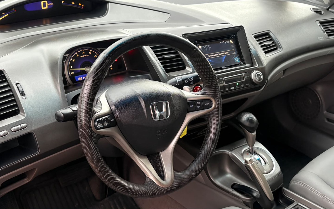 imagem-https://www.socarrao.com.br/sc-vehicle-images-prod/3795217/1789238910285-V2hhdHNBcHAgSW1hZ2UgMjAyNi0wOS0xMiBhdCAxNC41NS4yMCAoMykuanBlZw.jpeg