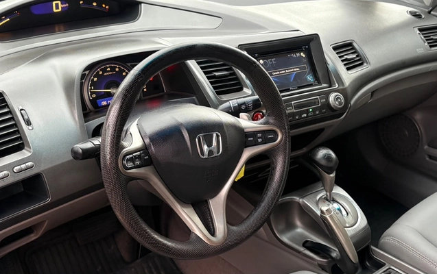 imagem-https://www.socarrao.com.br/sc-vehicle-images-prod/3795217/1789238910285-V2hhdHNBcHAgSW1hZ2UgMjAyNi0wOS0xMiBhdCAxNC41NS4yMCAoMykuanBlZw.jpeg