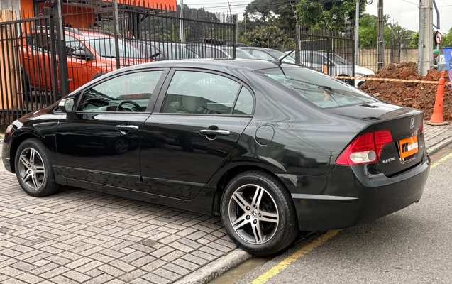 imagem-https://www.socarrao.com.br/sc-vehicle-images-prod/3795217/1789238910669-V2hhdHNBcHAgSW1hZ2UgMjAyNi0wOS0xMiBhdCAxNC41NS4yMi5qcGVn.jpeg