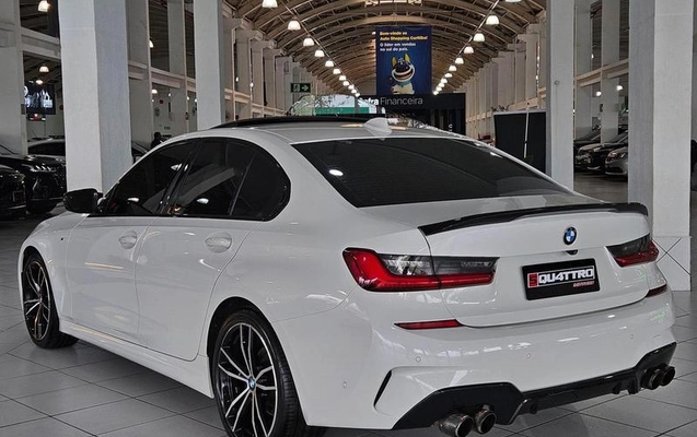 imagem-https://www.socarrao.com.br/sc-vehicle-images-prod/3795231/1789422612273-8470315_32_B_da7a37f2df.jpeg