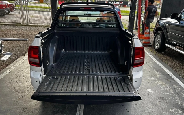 imagem-https://www.socarrao.com.br/sc-vehicle-images-prod/3795395/1789239795642-iKvPG9v9oUMDQrazSACqH5SrXtFyPMgu.jpg