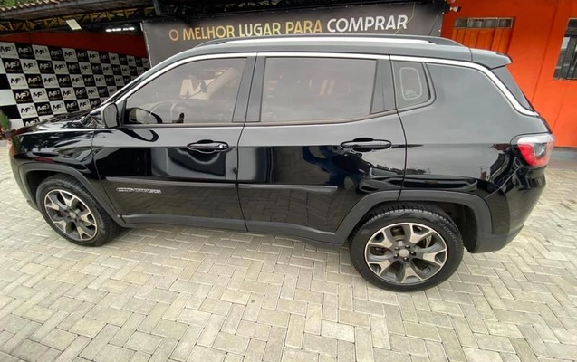 imagem-https://www.socarrao.com.br/sc-vehicle-images-prod/3795396/1789239814289-8471857_9_B_0165dc688f.jpeg