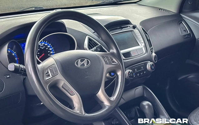 imagem-https://www.socarrao.com.br/sc-vehicle-images-prod/3795397/1789239840828-003_dcb68cba5247b10633a8b99cc184c953.jpg