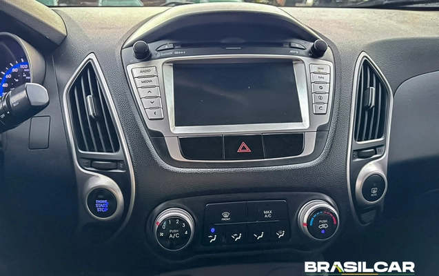 imagem-https://www.socarrao.com.br/sc-vehicle-images-prod/3795397/1789239840838-003_c7ad1edbf324a5eeaba578683d41ec45.jpg
