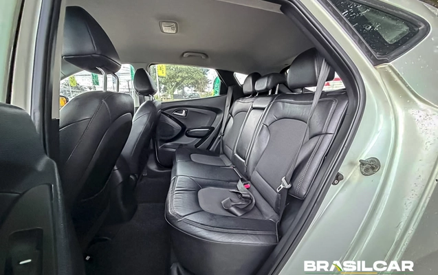 imagem-https://www.socarrao.com.br/sc-vehicle-images-prod/3795397/1789239840855-003_5a4ba7758b3f95a0c4f311f29449388e.jpg