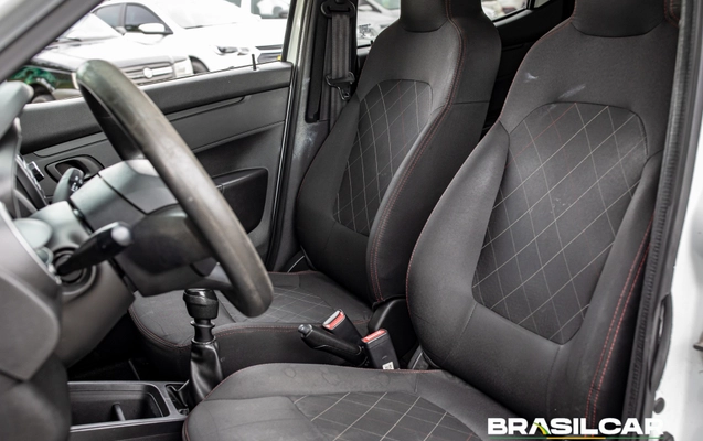 imagem-https://www.socarrao.com.br/sc-vehicle-images-prod/3795481/1789240030596-003_0581e940f05861c9d715deb5edf4155c.jpg