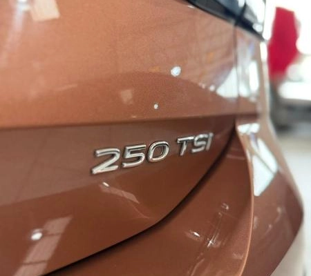 imagem-https://www.socarrao.com.br/sc-vehicle-images-prod/3795650/1789405303570-8472193_1_B_86ebcaf8fd.jpeg