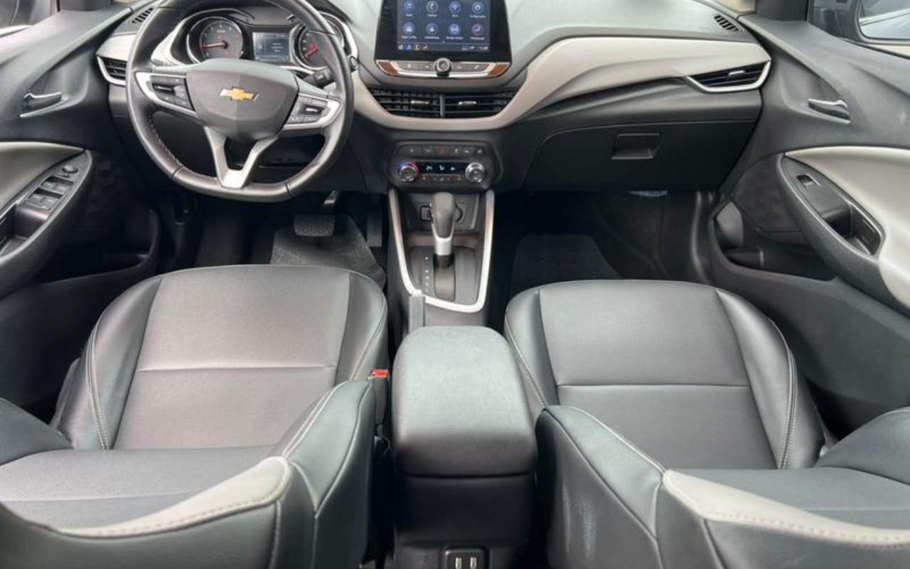 imagem-https://www.socarrao.com.br/sc-vehicle-images-prod/3795661/1789240904055-ODQ3MTE4NF8xNl9CX2VlYmZhMzJkNTguanBlZw.jpeg