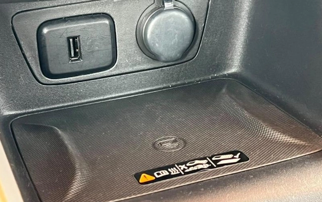 imagem-https://www.socarrao.com.br/sc-vehicle-images-prod/3795661/1789240904548-ODQ3MTE4NF85X0JfNTMzN2FmYjdjZS5qcGVn.jpeg