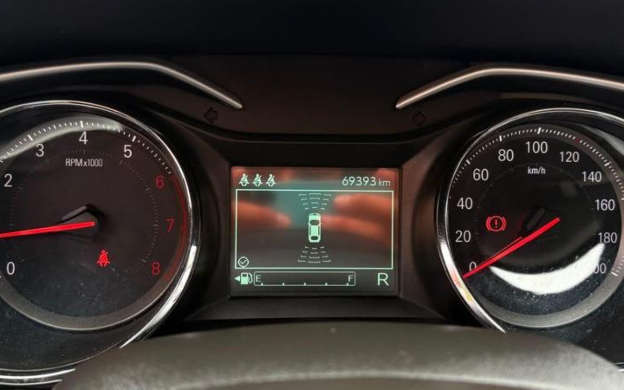 imagem-https://www.socarrao.com.br/sc-vehicle-images-prod/3795677/1789241274312-ODQ3MDQ0M18yX0JfODM0NzNlODFmMC5qcGVn.jpeg