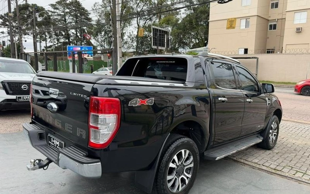 imagem-https://www.socarrao.com.br/sc-vehicle-images-prod/3795736/1789242783483-8472202_14_B_5c6cf58a52.jpeg