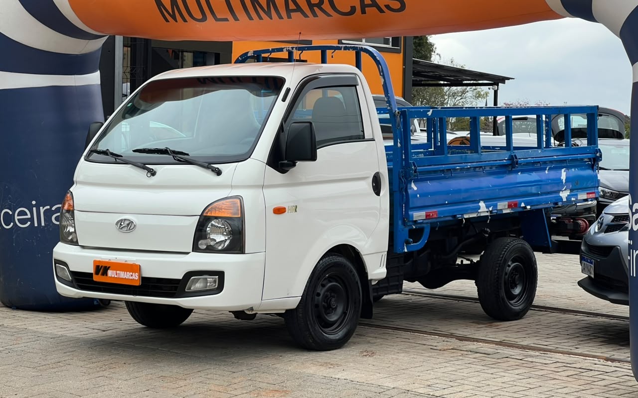 imagem-https://www.socarrao.com.br/sc-vehicle-images-prod/3795737/1789242517117-V2hhdHNBcHAgSW1hZ2UgMjAyNi0wOS0xMiBhdCAxNS40MS4yMiAoMSkuanBlZw.jpeg