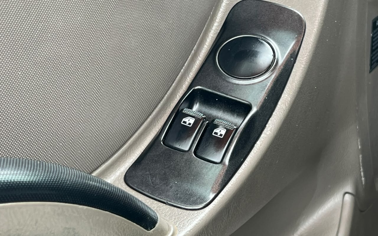 imagem-https://www.socarrao.com.br/sc-vehicle-images-prod/3795737/1789242517405-V2hhdHNBcHAgSW1hZ2UgMjAyNi0wOS0xMiBhdCAxNS40MS4yMyAoMykuanBlZw.jpeg