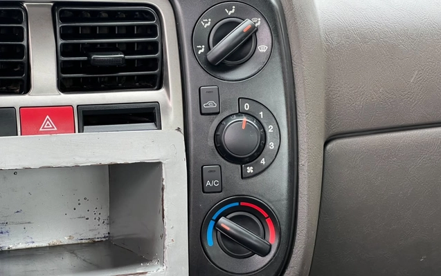 imagem-https://www.socarrao.com.br/sc-vehicle-images-prod/3795737/1789242517487-V2hhdHNBcHAgSW1hZ2UgMjAyNi0wOS0xMiBhdCAxNS40MS4yMyAoMikuanBlZw.jpeg