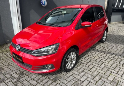 Volkswagen Fox 2015 Vermelho — foto 1 de 3