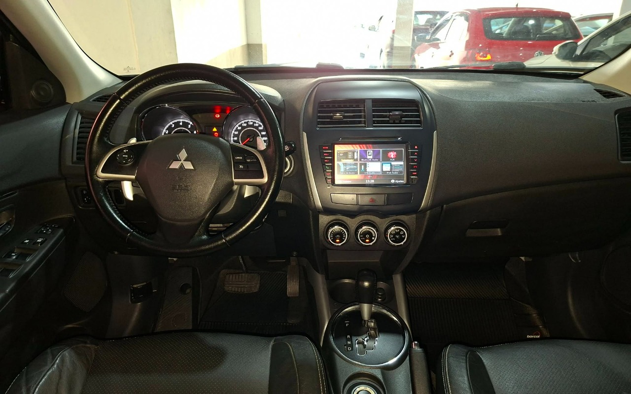 imagem-https://www.socarrao.com.br/sc-vehicle-images-prod/3795821/1789244115931-Mi5qcGc.jpg