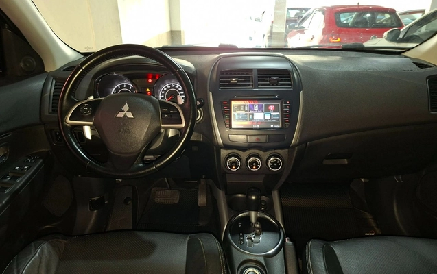 imagem-https://www.socarrao.com.br/sc-vehicle-images-prod/3795821/1789244115931-Mi5qcGc.jpg