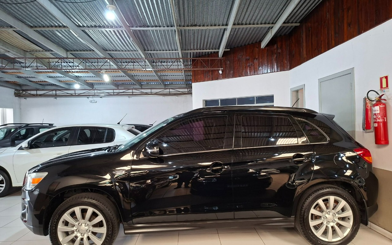 imagem-https://www.socarrao.com.br/sc-vehicle-images-prod/3795821/1789244116219-NS5qcGc.jpg