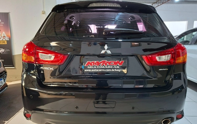 imagem-https://www.socarrao.com.br/sc-vehicle-images-prod/3795821/1789244116579-MTAuanBn.jpg