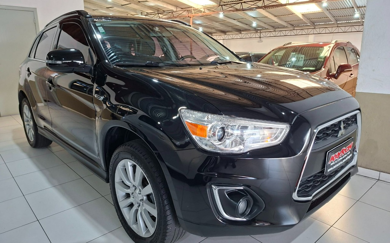 imagem-https://www.socarrao.com.br/sc-vehicle-images-prod/3795821/1789244117011-MTUuanBn.jpg