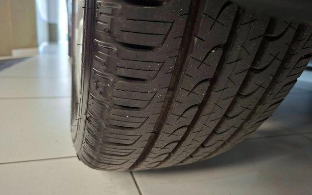 imagem-https://www.socarrao.com.br/sc-vehicle-images-prod/3795821/1789244117557-MjIuanBn.jpg