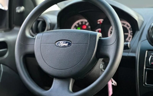 imagem-https://www.socarrao.com.br/sc-vehicle-images-prod/3795830/1790019677331-8450843_15_B_c5c0bc0324.jpeg