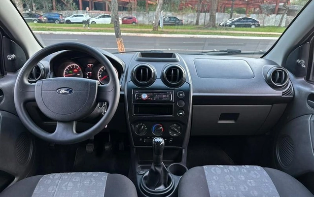 imagem-https://www.socarrao.com.br/sc-vehicle-images-prod/3795830/1790019677333-8450843_12_B_4f2179d245.jpeg