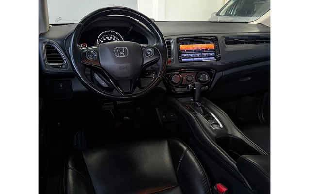 imagem-https://www.socarrao.com.br/sc-vehicle-images-prod/3796012/1789250139155-1_065328.jpg