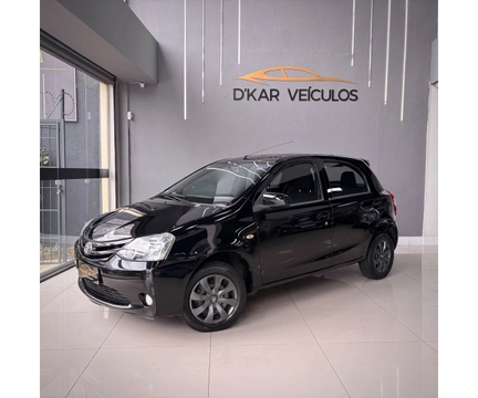 Toyota Etios 2014 Preto — foto 1 de 3