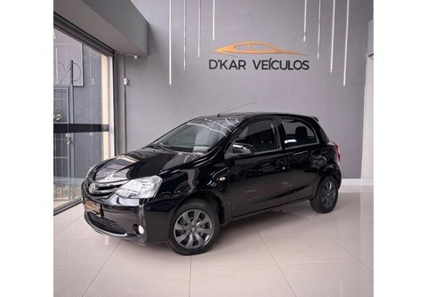 Toyota Etios 2014 Preto — foto 1 de 3