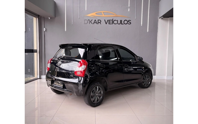 imagem-https://www.socarrao.com.br/sc-vehicle-images-prod/3796019/1789250318162-1_064805.jpg