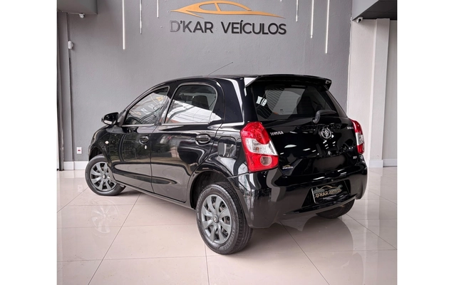 imagem-https://www.socarrao.com.br/sc-vehicle-images-prod/3796019/1789250318164-1_064808.jpg