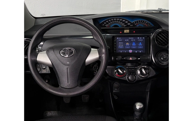 imagem-https://www.socarrao.com.br/sc-vehicle-images-prod/3796019/1789250318168-1_064812.jpg