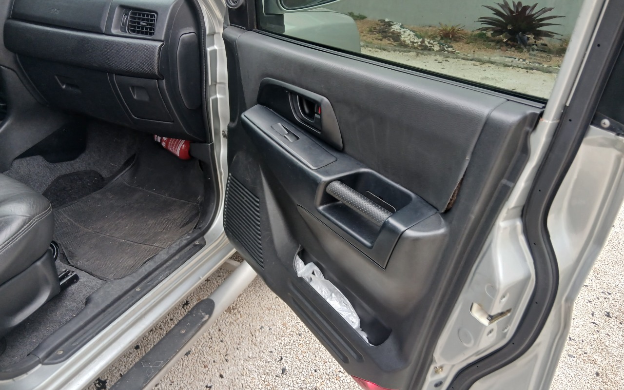 imagem-https://www.socarrao.com.br/sc-vehicle-images-prod/3796307/1789476017266-MjAyNjA4MTJfMDgxNjIwLmpwZw.jpg