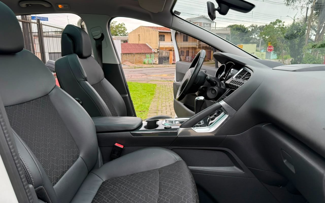 imagem-https://www.socarrao.com.br/sc-vehicle-images-prod/3796332/1789266802432-V2hhdHNBcHAgSW1hZ2UgMjAyNi0wOS0xMiBhdCAyMy4wMy4zOSAoMikuanBlZw.jpeg