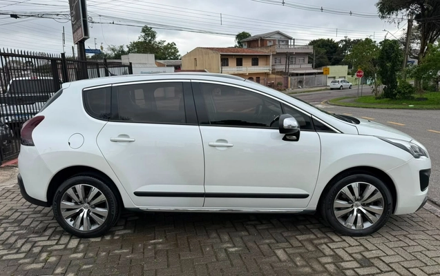 imagem-https://www.socarrao.com.br/sc-vehicle-images-prod/3796332/1789266802747-V2hhdHNBcHAgSW1hZ2UgMjAyNi0wOS0xMiBhdCAyMy4wMy4zOS5qcGVn.jpeg