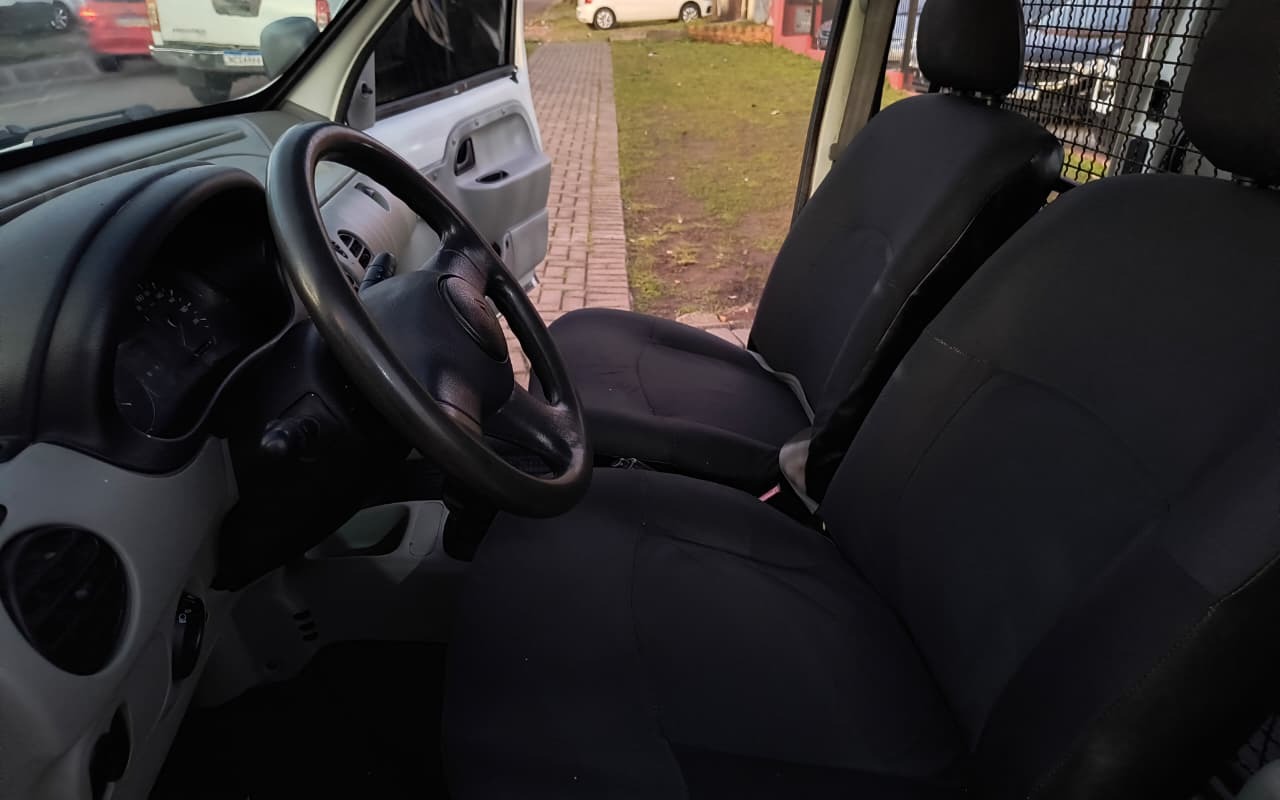 imagem-https://www.socarrao.com.br/sc-vehicle-images-prod/3796358/1789268884705-V2hhdHNBcHAgSW1hZ2UgMjAyNi0wOS0xMiBhdCAyMy40OC40NyAoMSkuanBlZw.jpeg